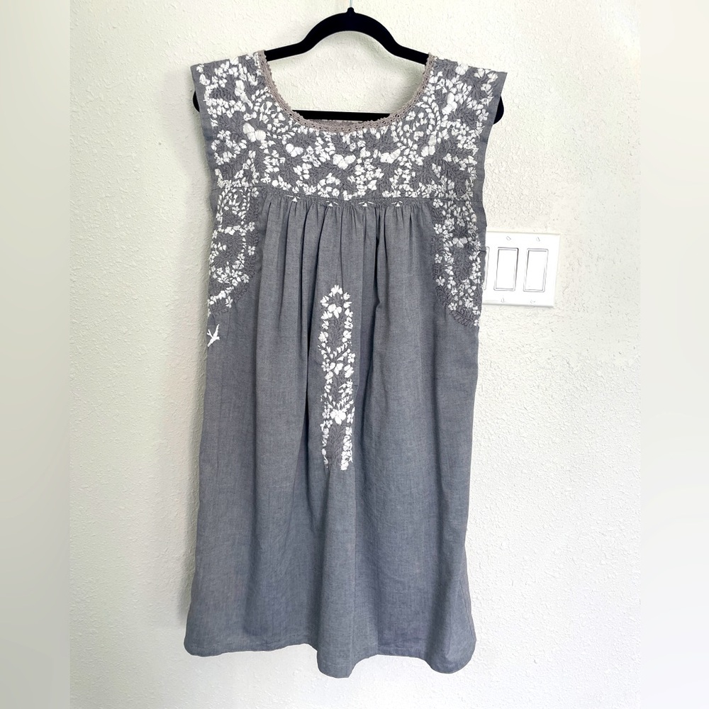 Mi Golondrina embroidered dress